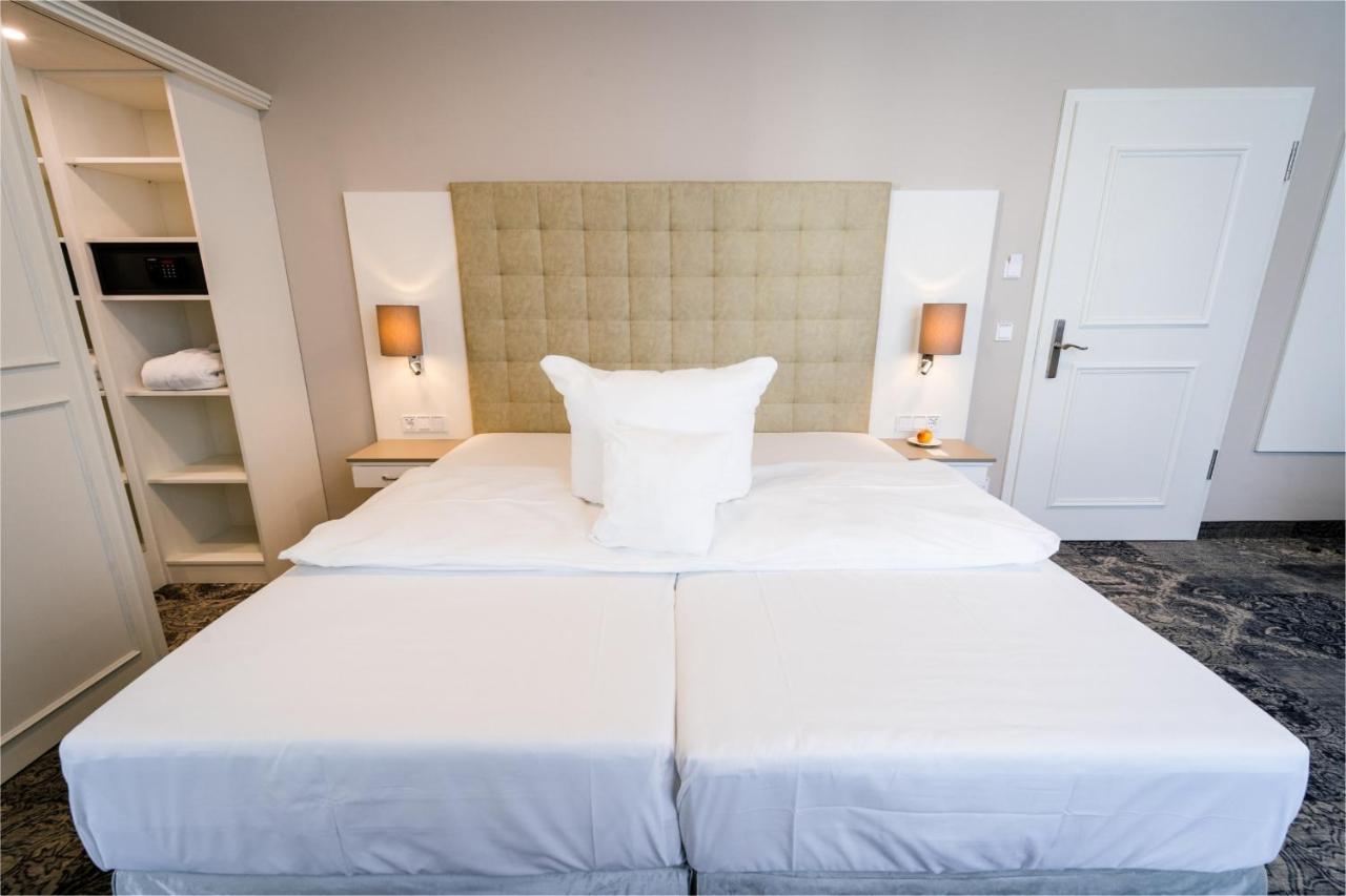 Schlosshotel Bad Neustadt Bad Neustadt an der Saale Ngoại thất bức ảnh