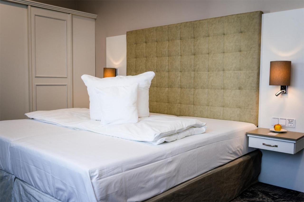Schlosshotel Bad Neustadt Bad Neustadt an der Saale Ngoại thất bức ảnh