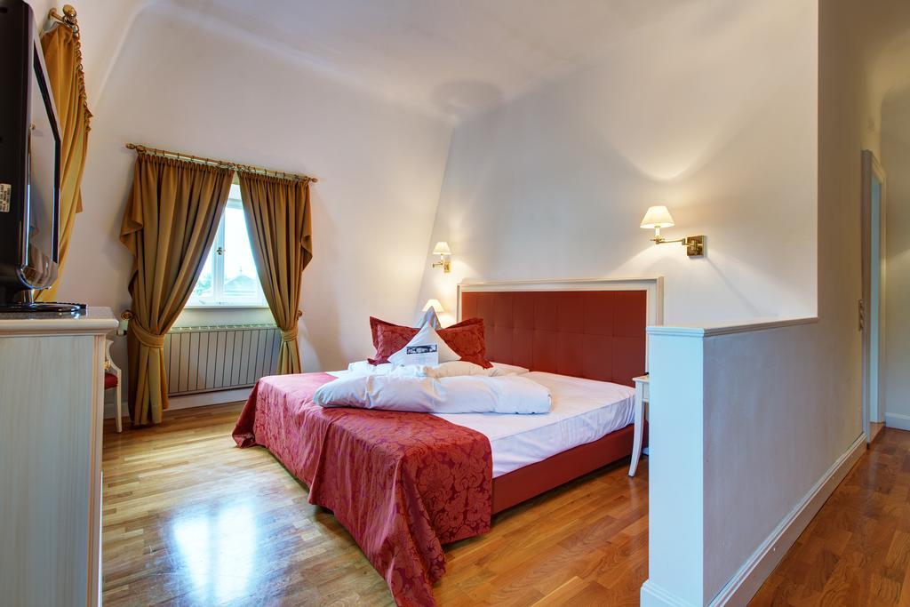 Schlosshotel Bad Neustadt Bad Neustadt an der Saale Ngoại thất bức ảnh