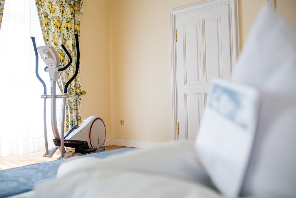 Schlosshotel Bad Neustadt Bad Neustadt an der Saale Ngoại thất bức ảnh